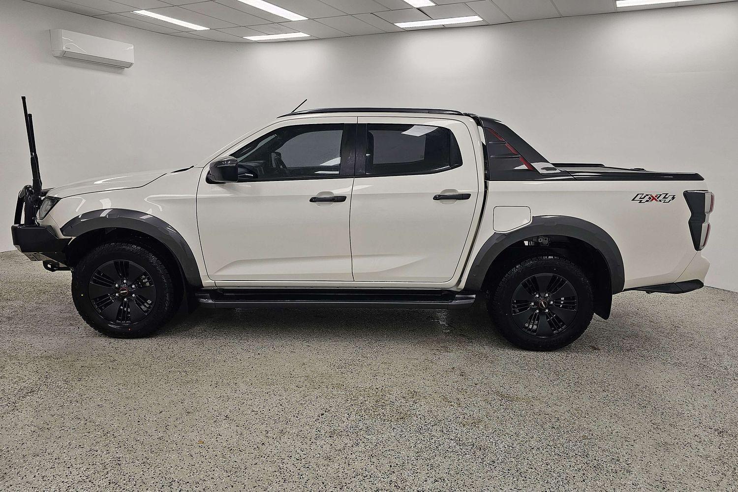 2022 Isuzu D-MAX X-TERRAIN in Other
