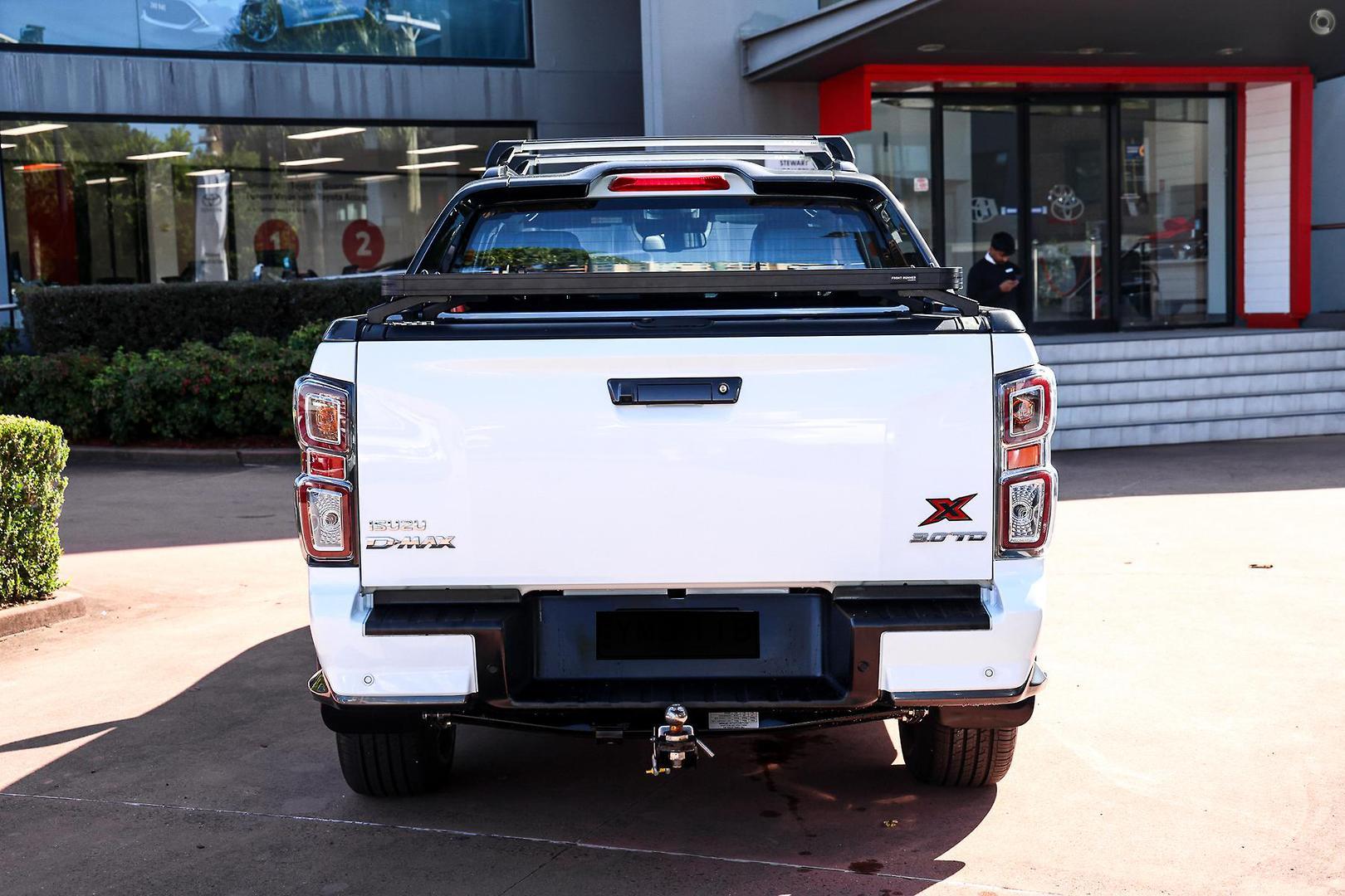 2022 Isuzu D-MAX X-TERRAIN in White