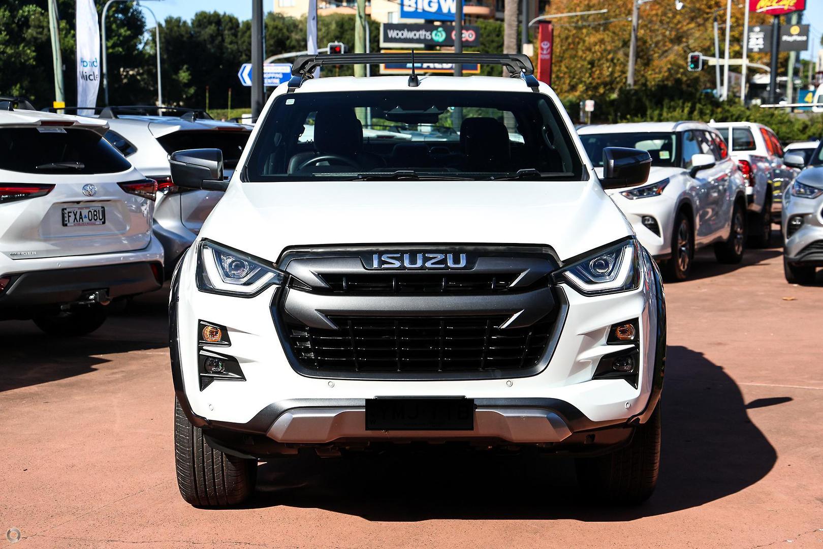 2022 Isuzu D-MAX X-TERRAIN in White