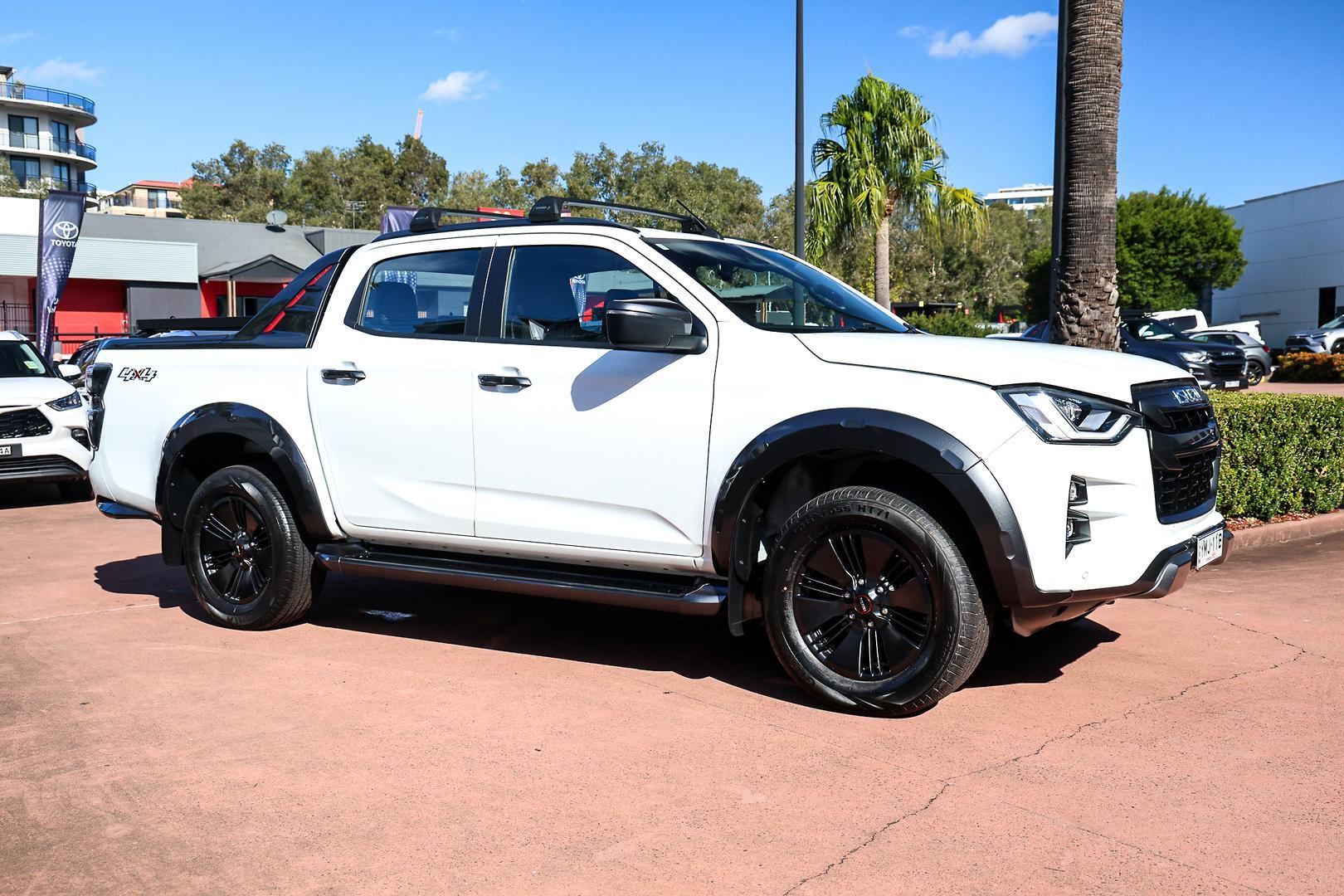2022 Isuzu D-MAX X-TERRAIN in White
