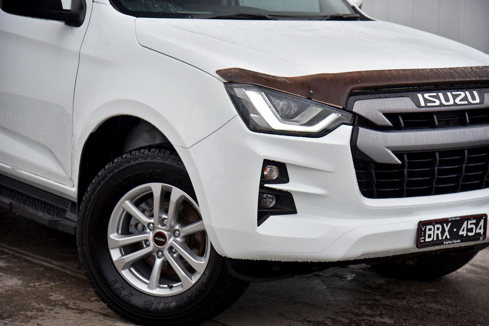 2021 Isuzu D-MAX LS-M in White