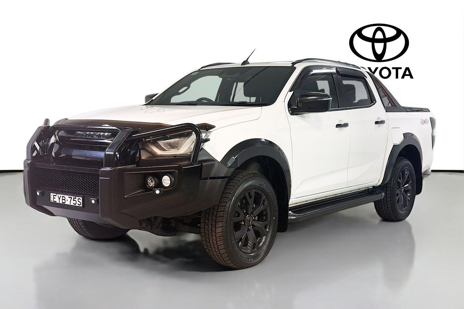 2023 Isuzu D-MAX X-TERRAIN in White