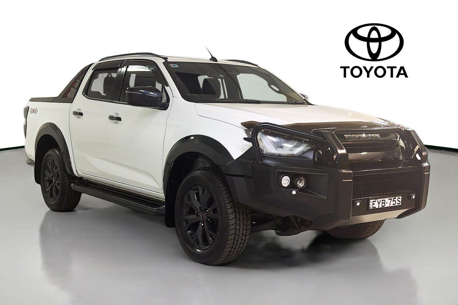 2023 Isuzu D-MAX X-TERRAIN in White