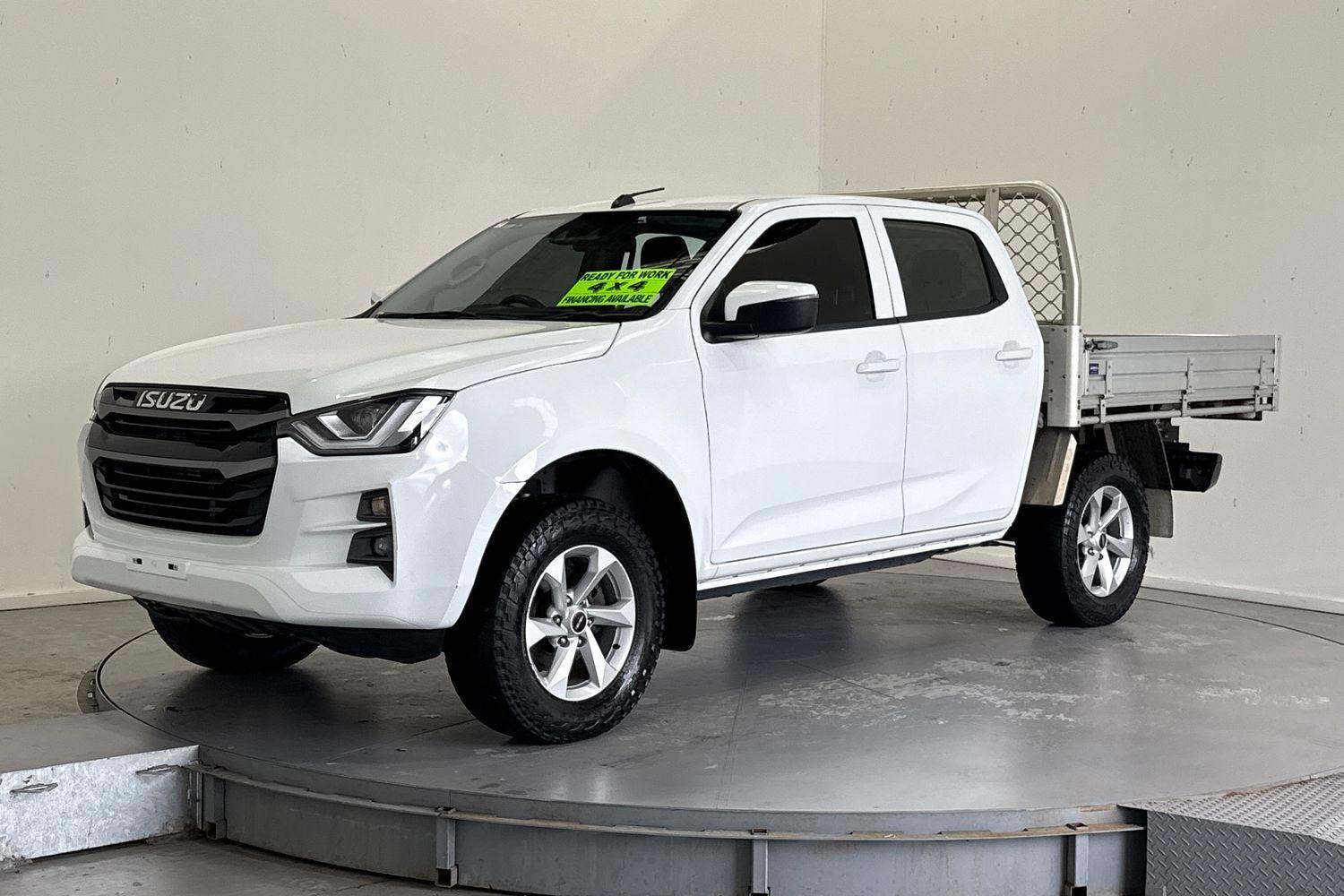 2023 Isuzu D-MAX LS-M in White