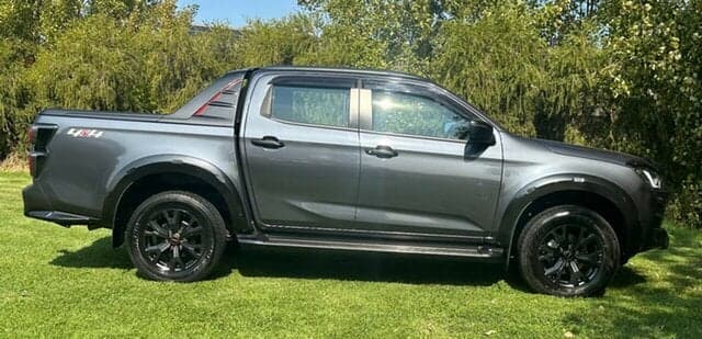 2023 Isuzu D-MAX X-TERRAIN in Grey