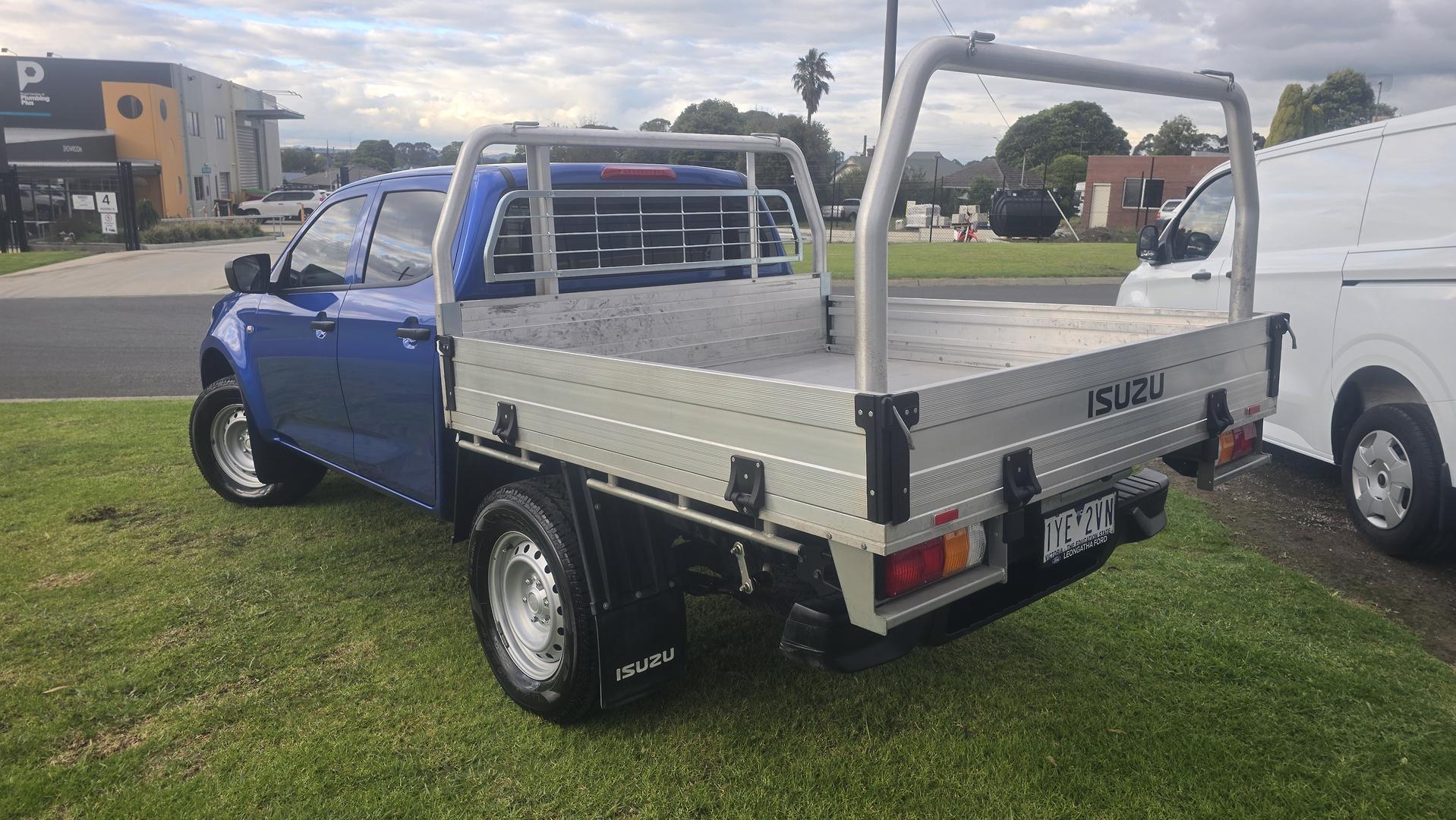 2023 Isuzu D-MAX SX in Blue