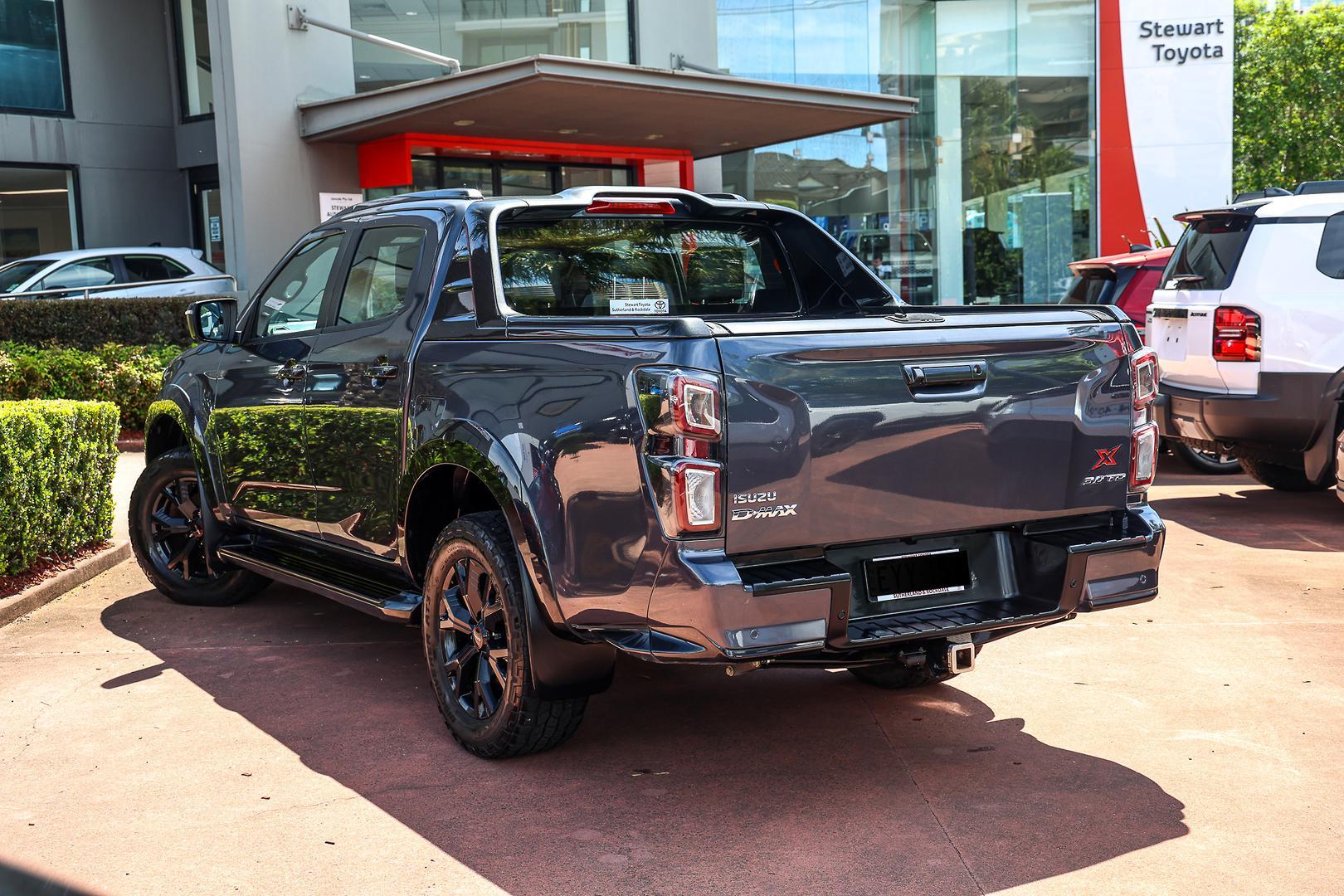 2023 Isuzu D-MAX X-TERRAIN in Grey