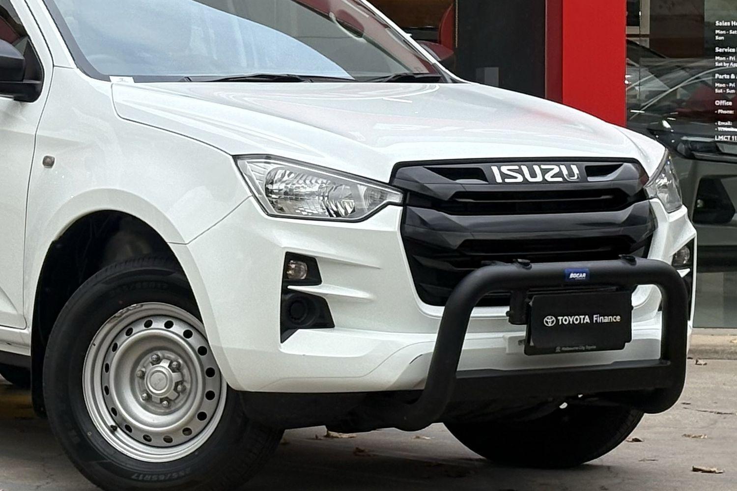 2024 Isuzu D-MAX SX in White