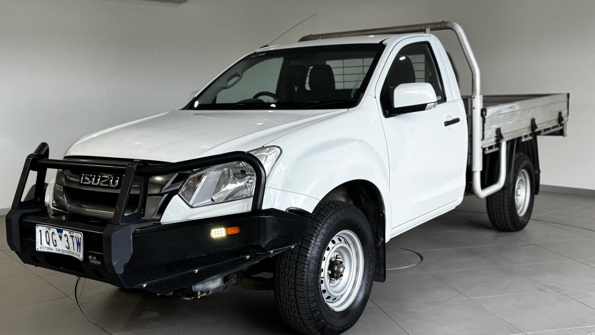 2019 Isuzu D-MAX SX in White