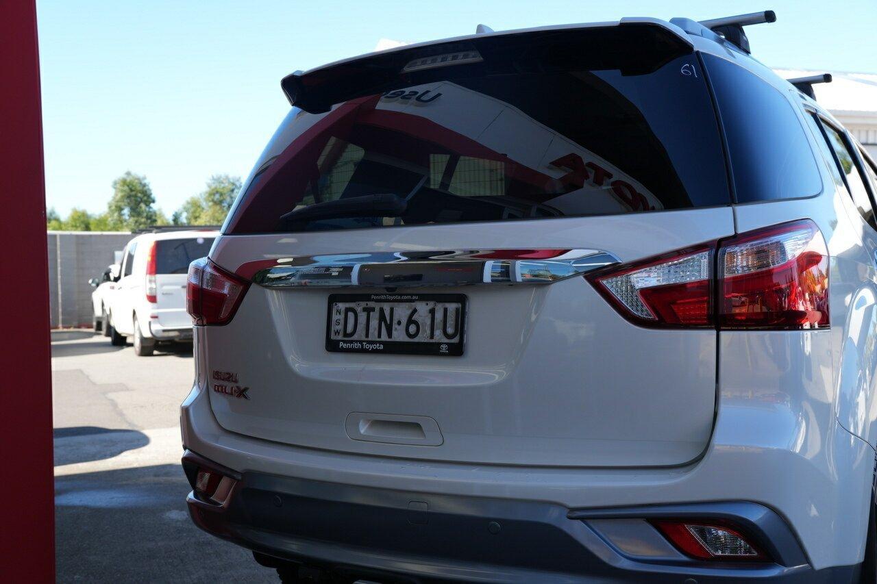 2017 Isuzu MU-X LS-T in White