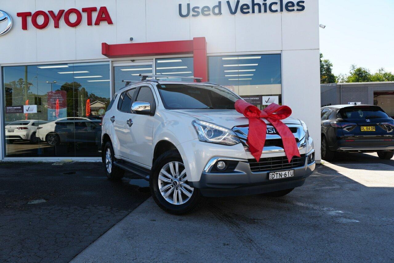 2017 Isuzu MU-X LS-T in White