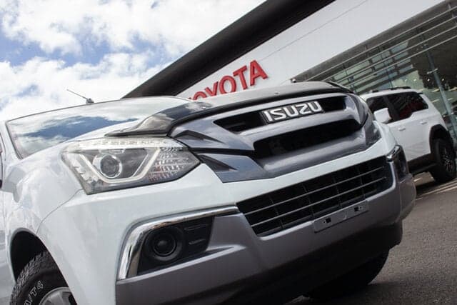 2018 Isuzu MU-X LS-M in White