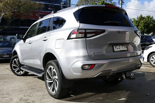 2022 Isuzu MU-X LS-T in Silver