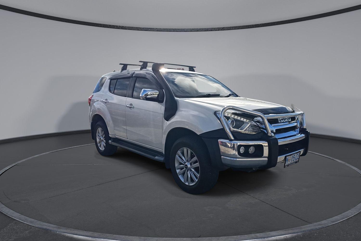 2018 Isuzu MU-X LS-U in White Pearl