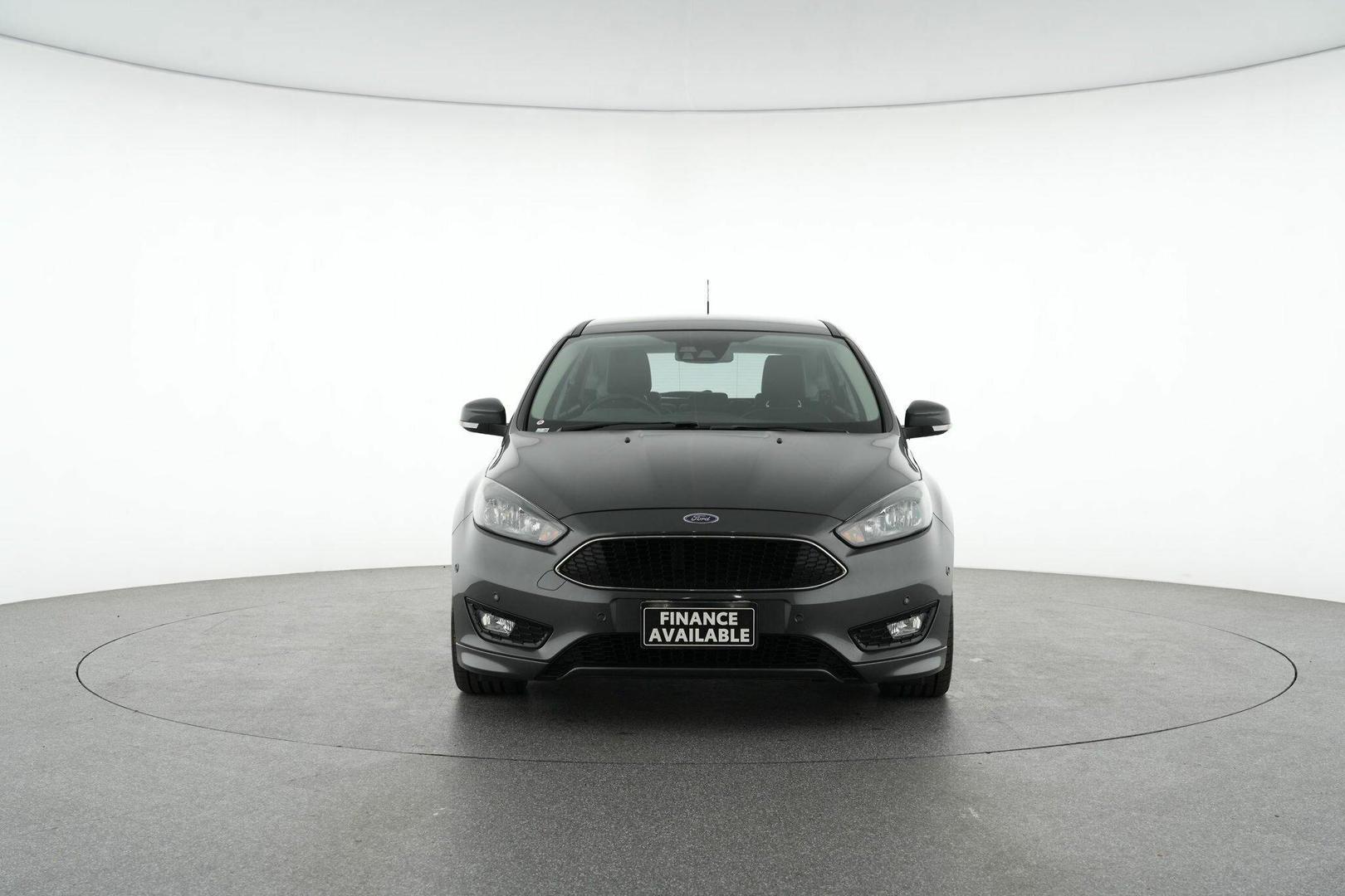 2017 Ford Focus Titanium in Grey