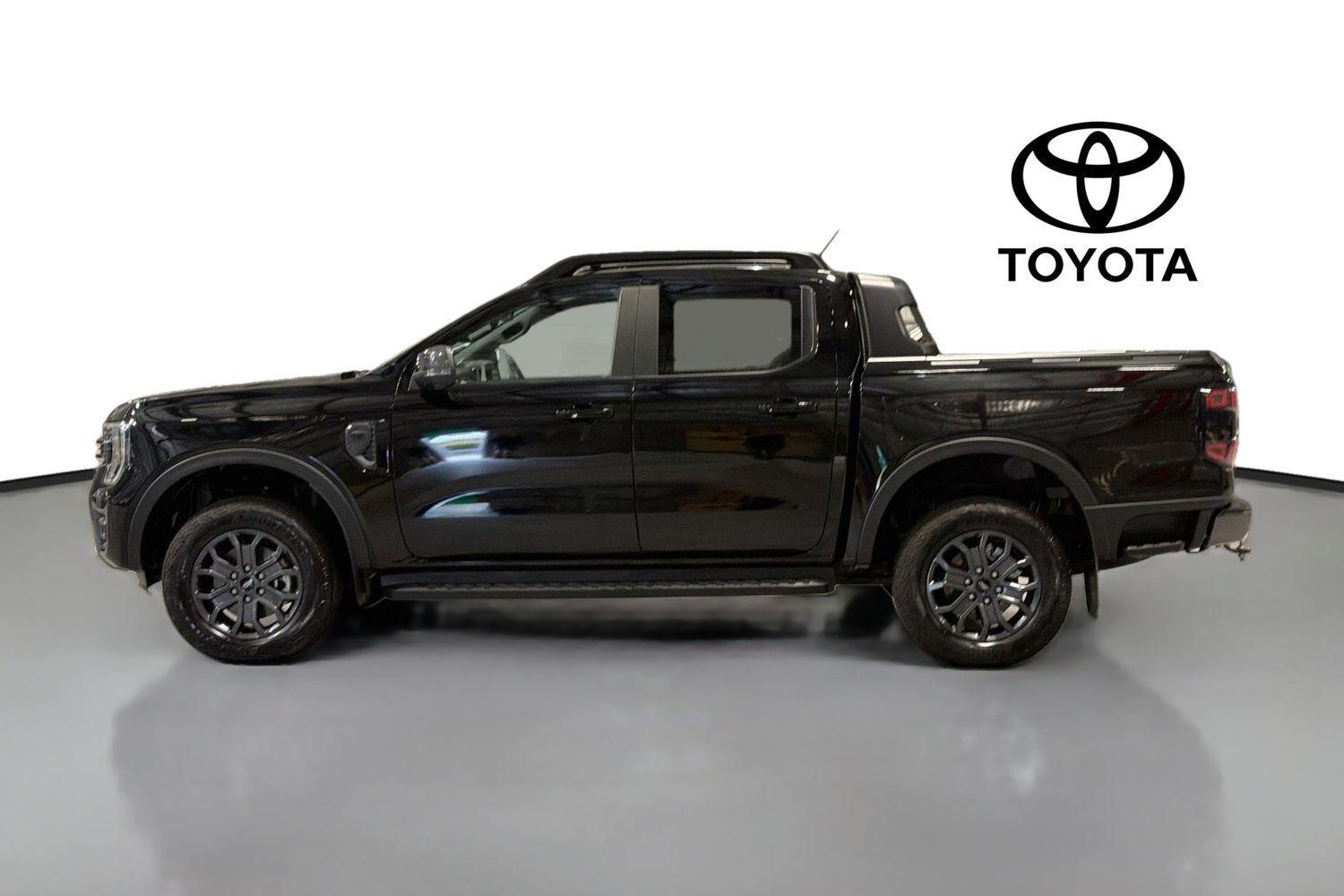 2025 Ford Ranger Wildtrak in Black