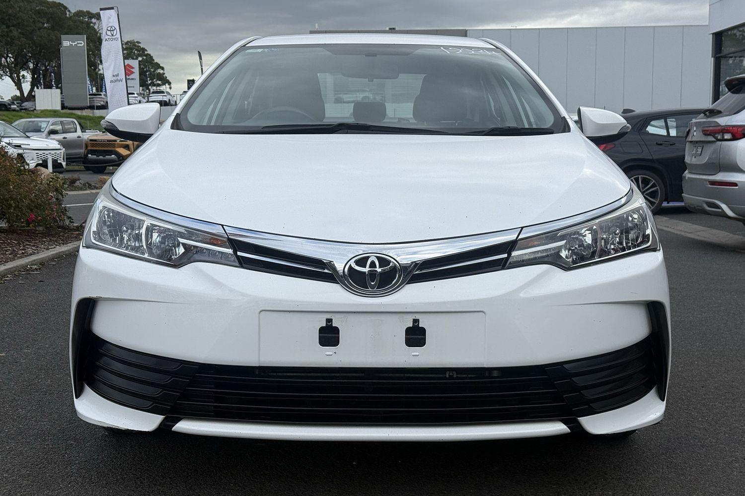 2017 Toyota Corolla Ascent in White
