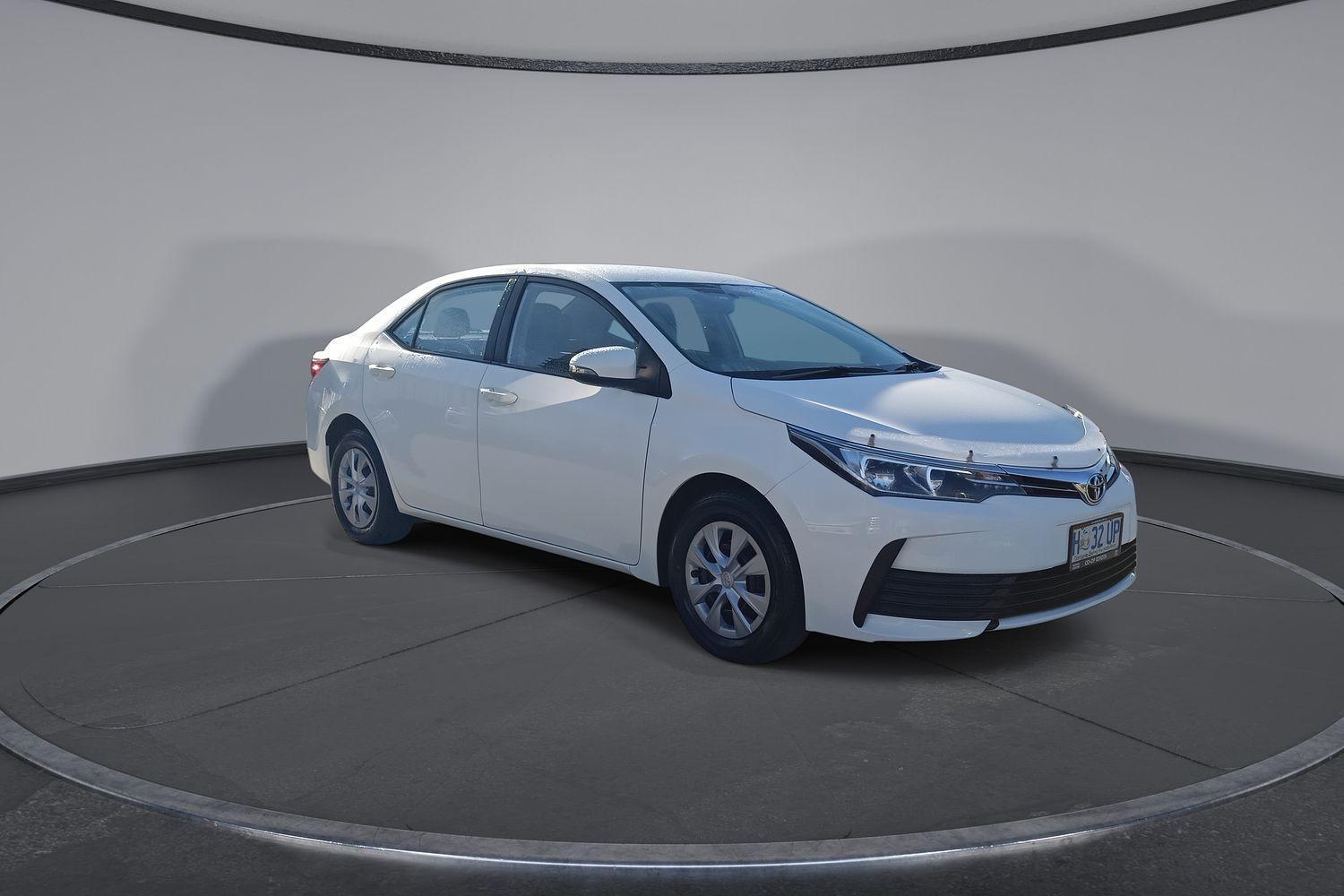 2018 Toyota Corolla Ascent Sport in White
