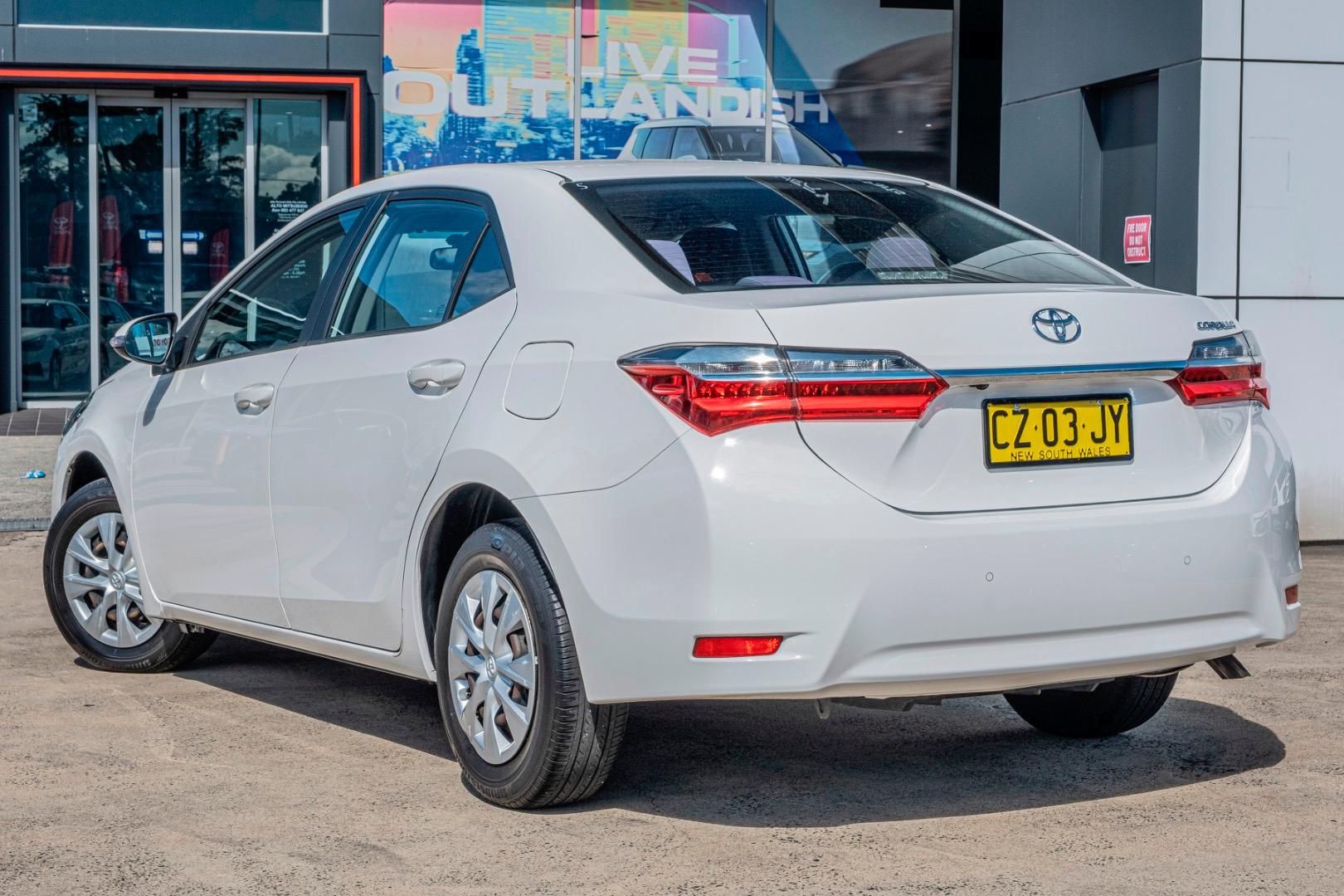 2019 Toyota Corolla Ascent in White