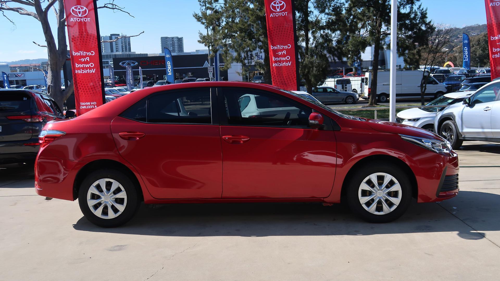 2019 Toyota Corolla Ascent in Red