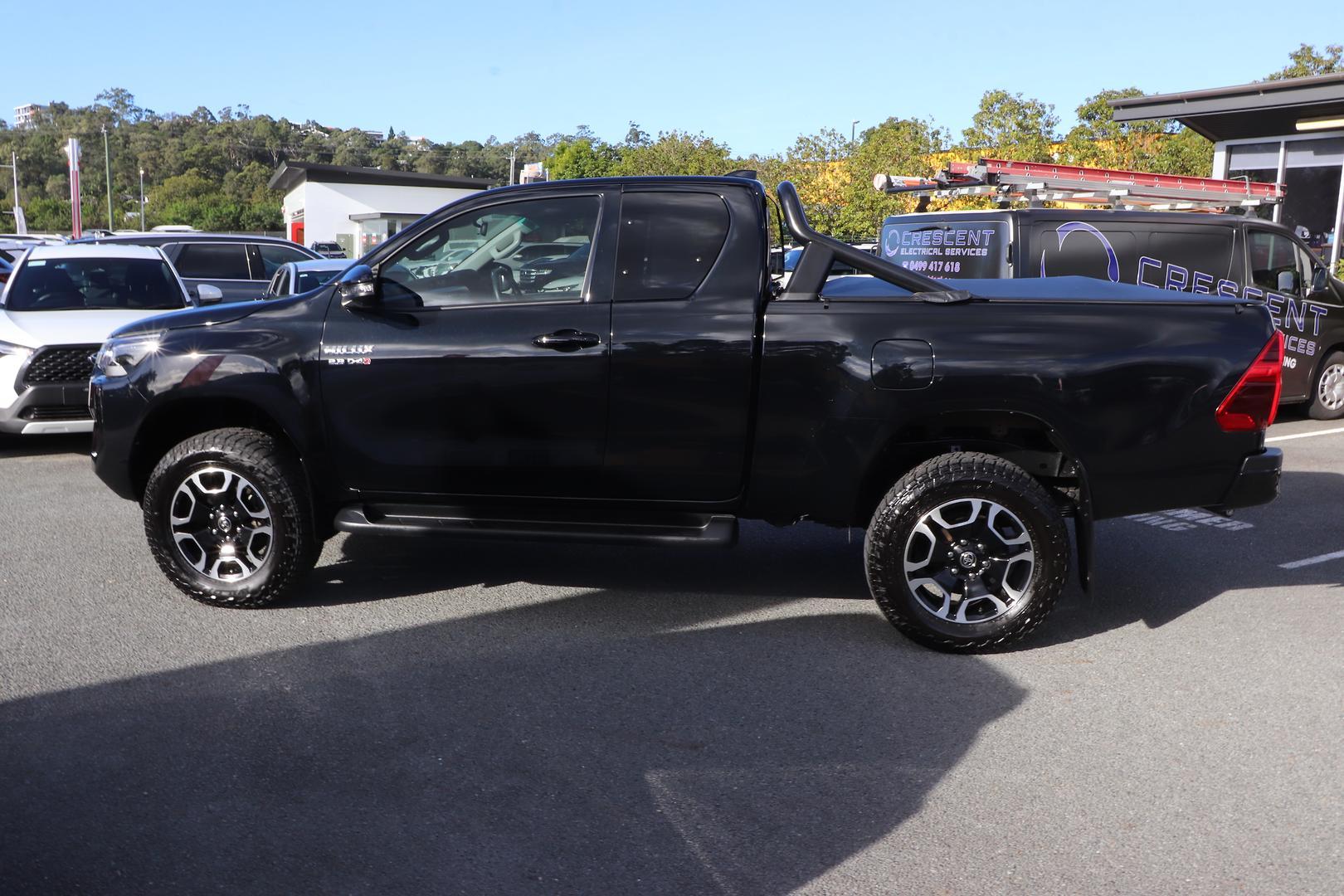 2024 Toyota Hilux SR5 in Black