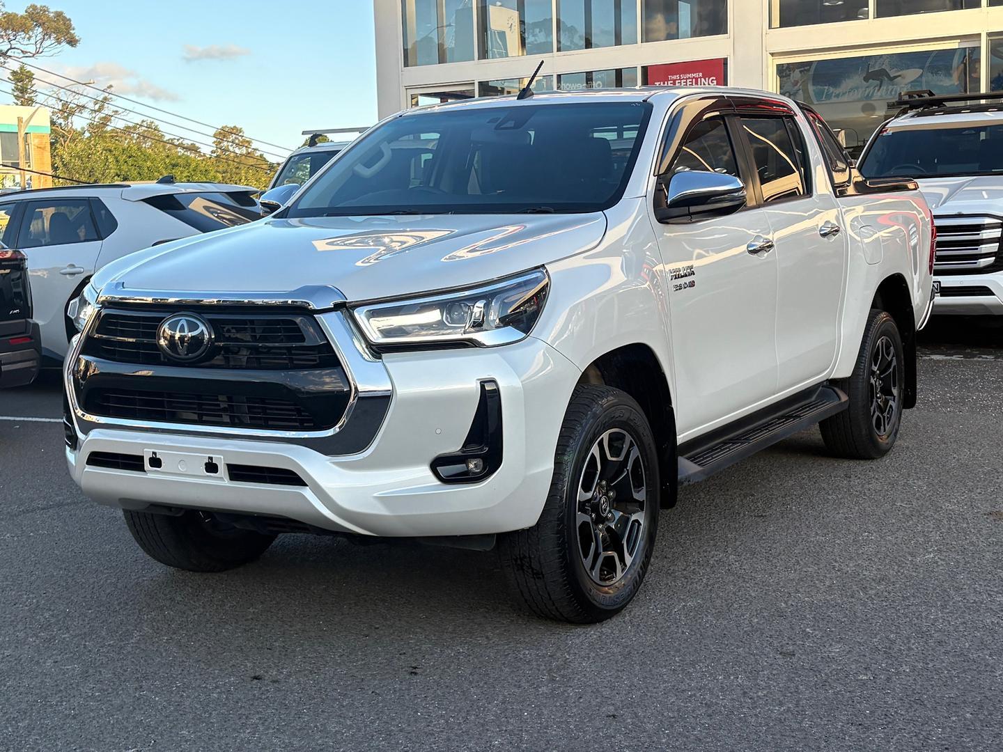 2021 Toyota Hilux SR5 in White