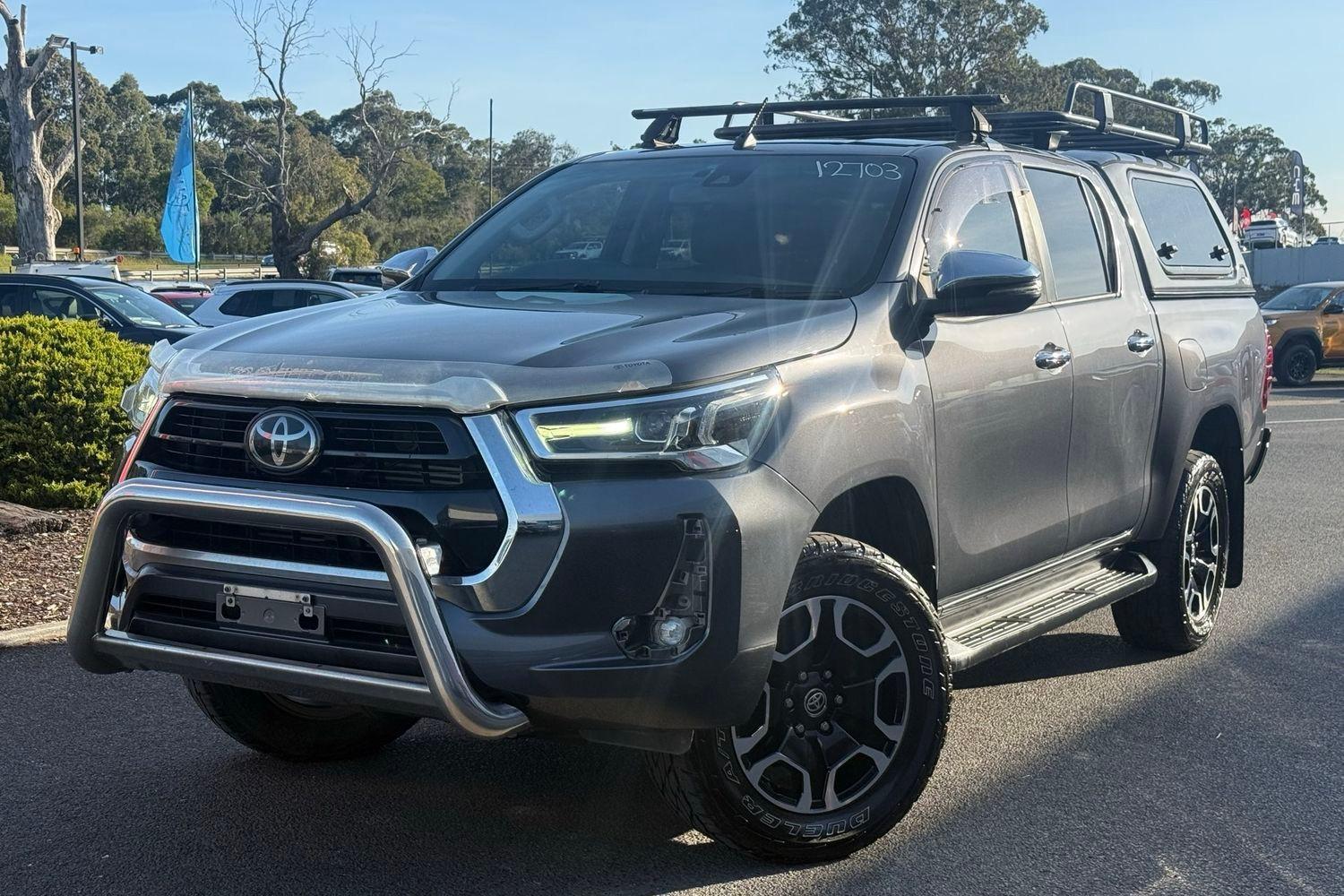 2021 Toyota Hilux SR5 in Silver