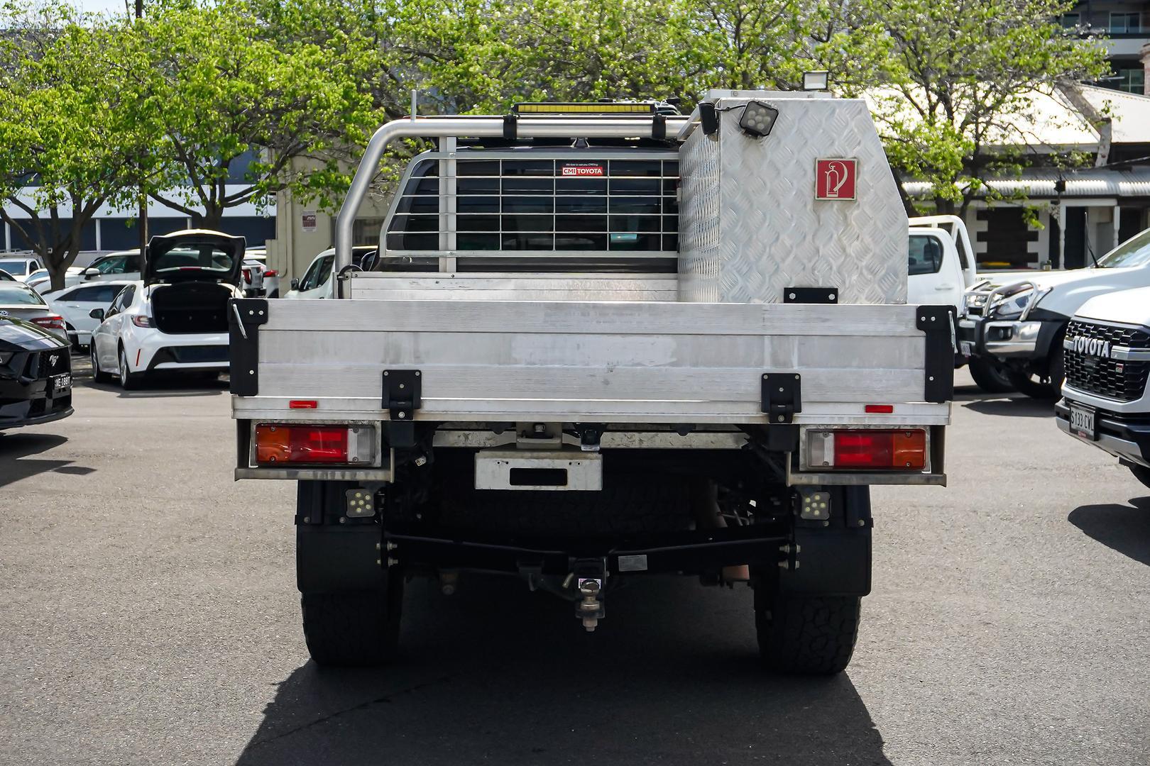 2021 Toyota Hilux SR5 in Silver