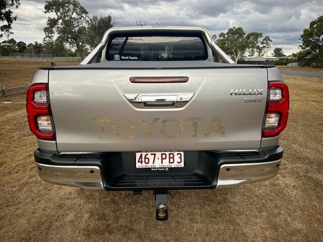 2022 Toyota Hilux SR5 in Silver