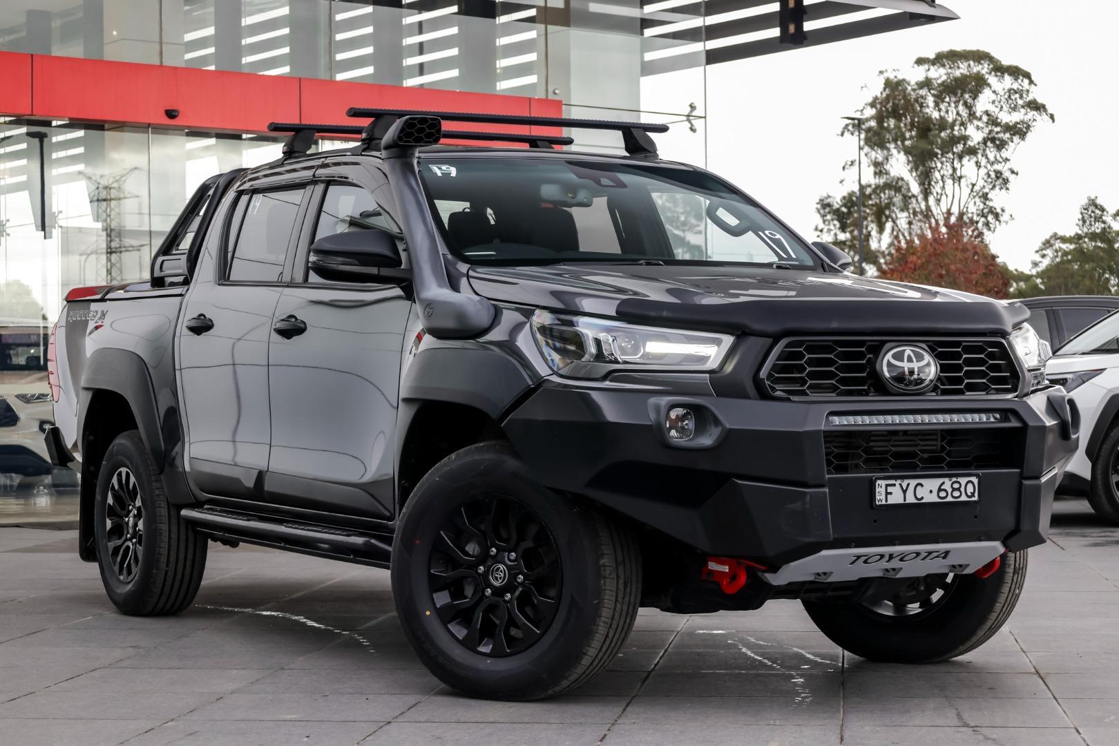 2022 Toyota Hilux Rugged X in Silver