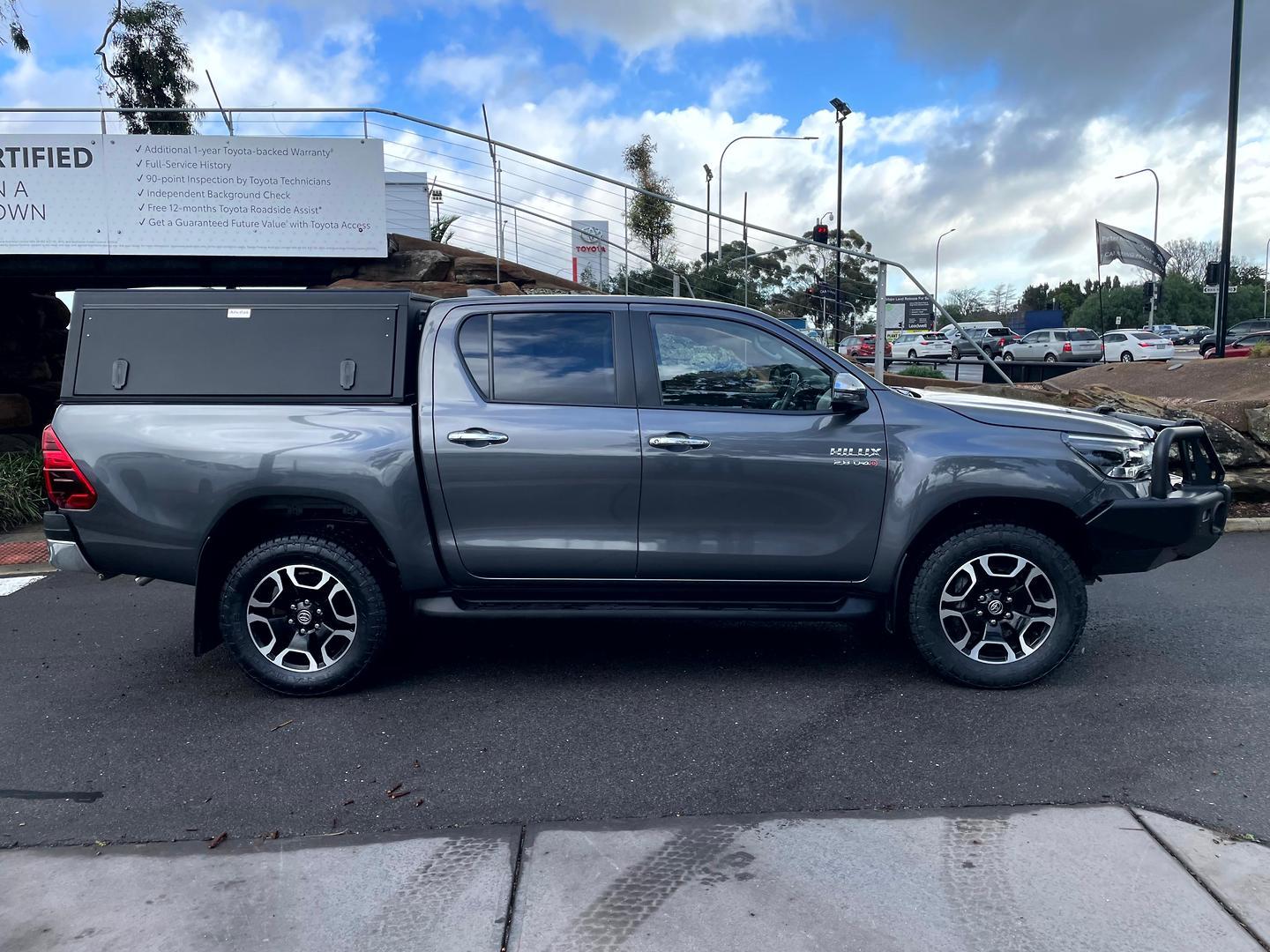 2023 Toyota Hilux SR5 in Silver