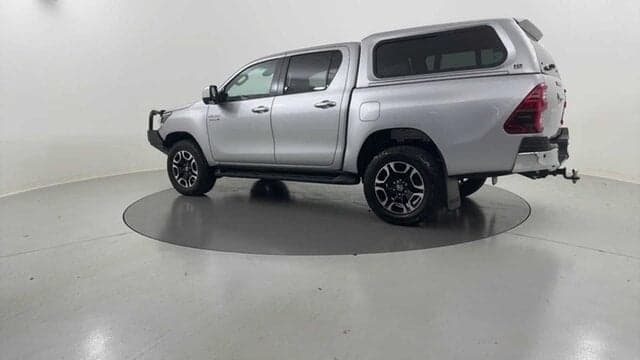 2023 Toyota Hilux SR5 in Silver