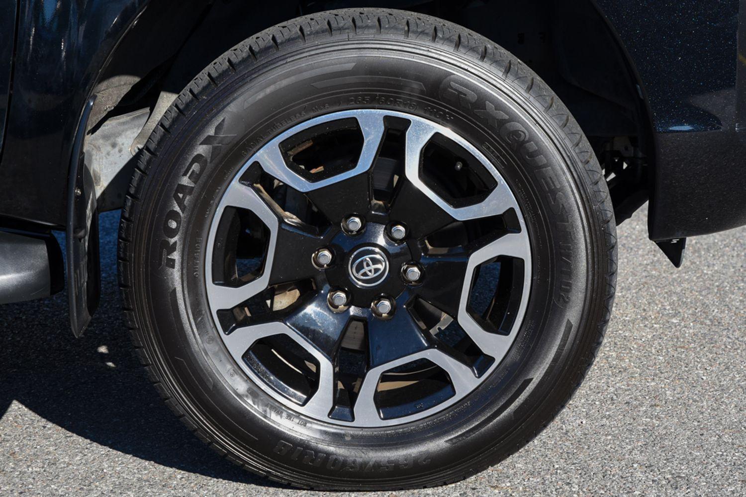 2021 Toyota Hilux SR5 in Black
