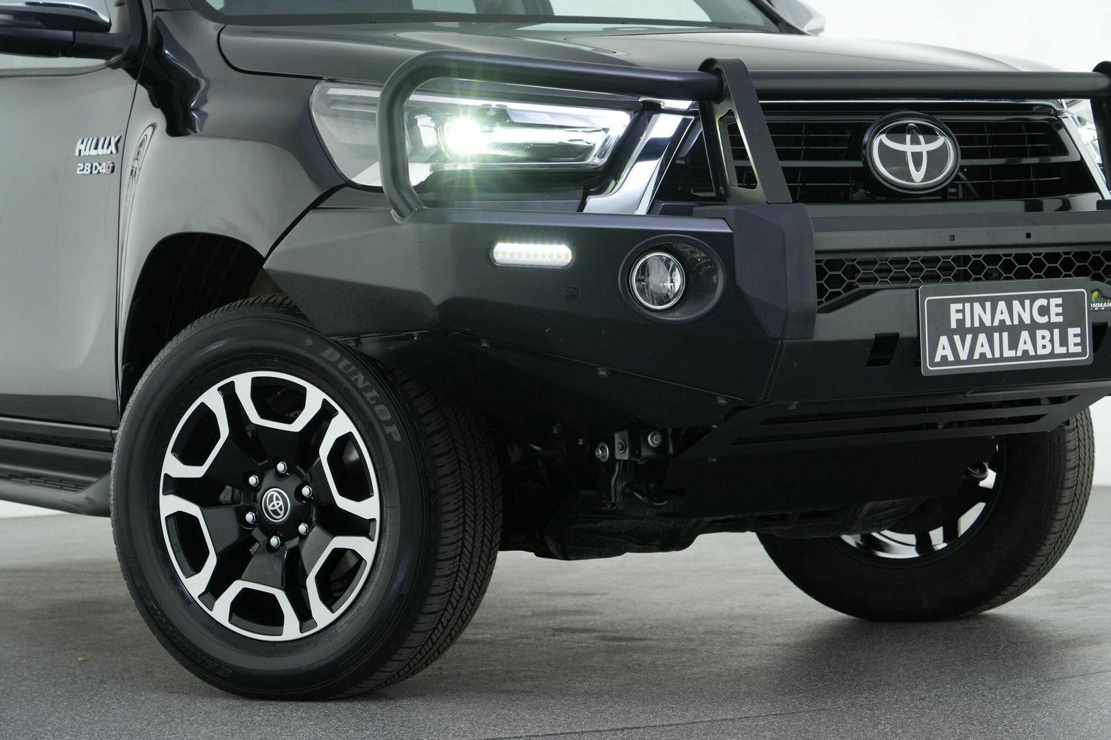 2023 Toyota Hilux SR5 in Black