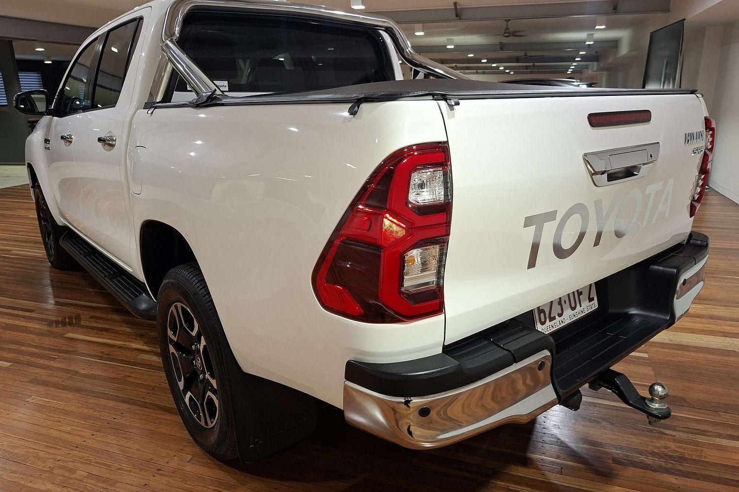 2022 Toyota Hilux SR5 in White