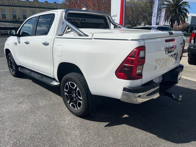2022 Toyota Hilux SR5 in White