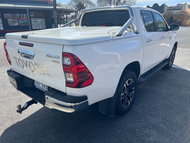 2022 Toyota Hilux SR5 in White