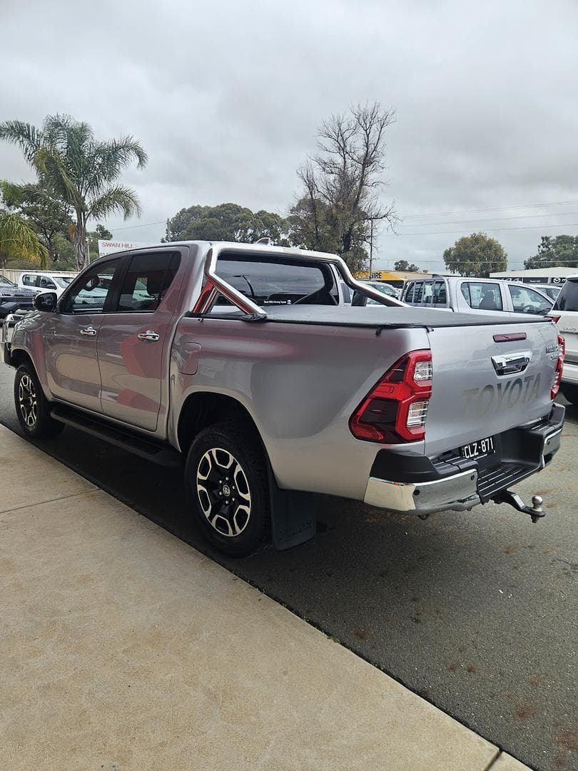 2023 Toyota Hilux SR5 in Silver