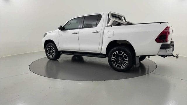 2023 Toyota Hilux SR5 in White
