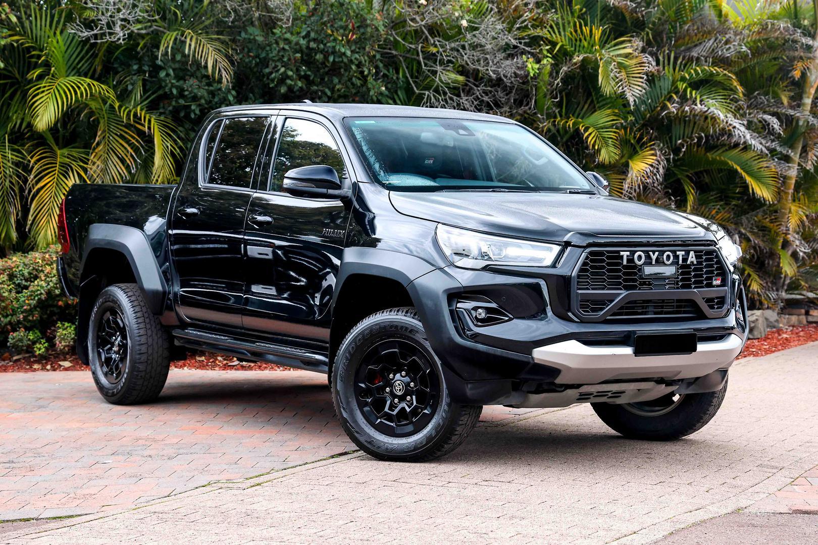 2025 Toyota Hilux GR-S in Black