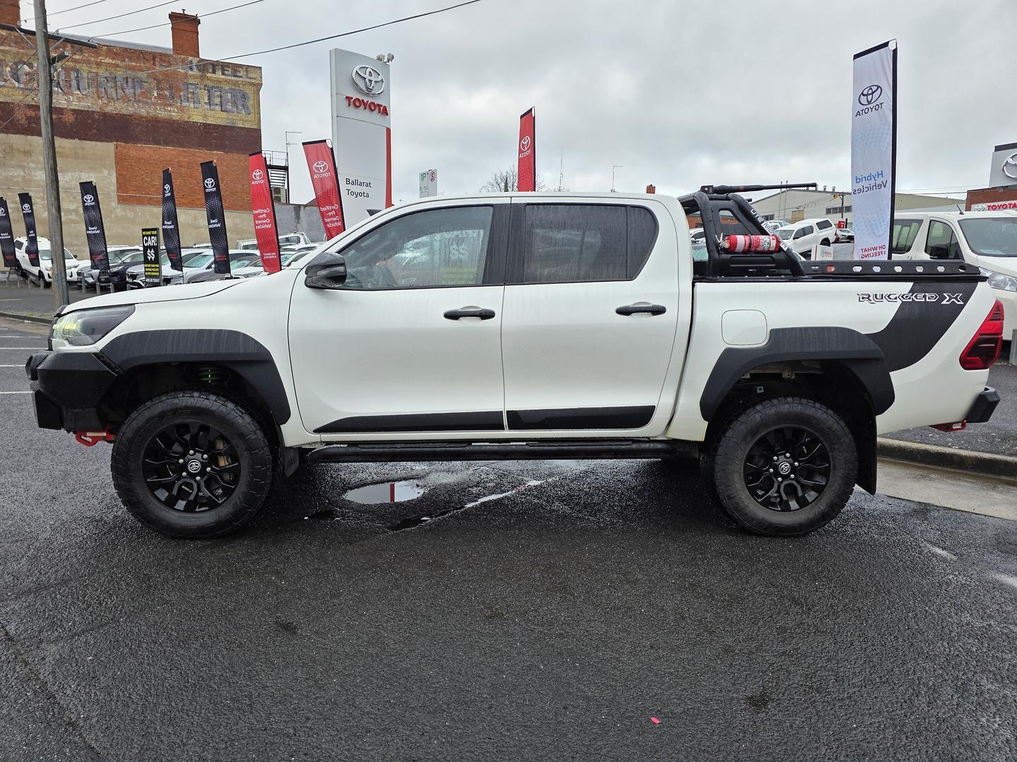 2022 Toyota Hilux Rugged X in White