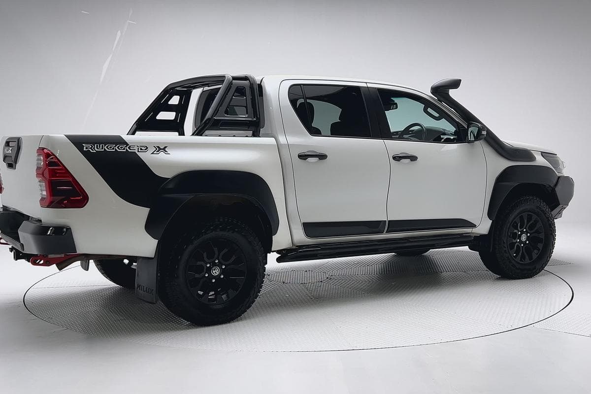 2021 Toyota Hilux Rugged X in White