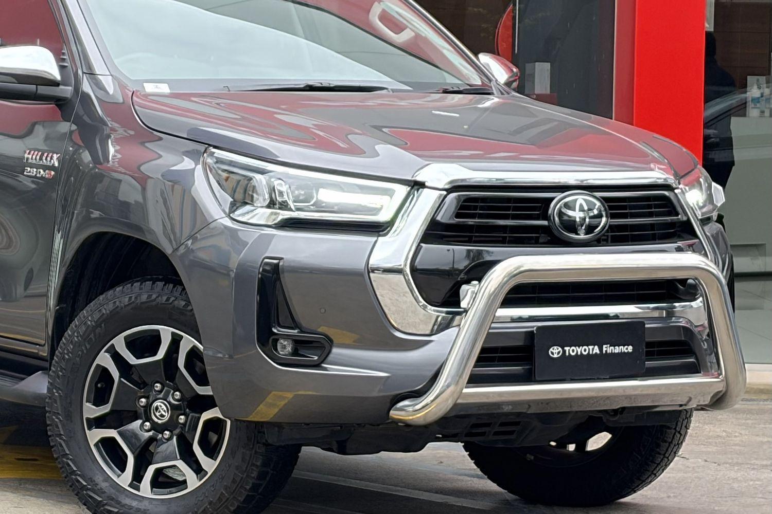 2021 Toyota Hilux SR5 in Silver