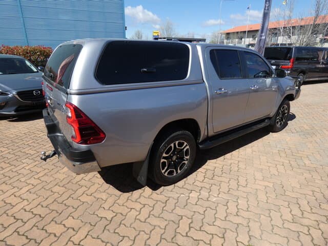 2023 Toyota Hilux SR5 in Silver