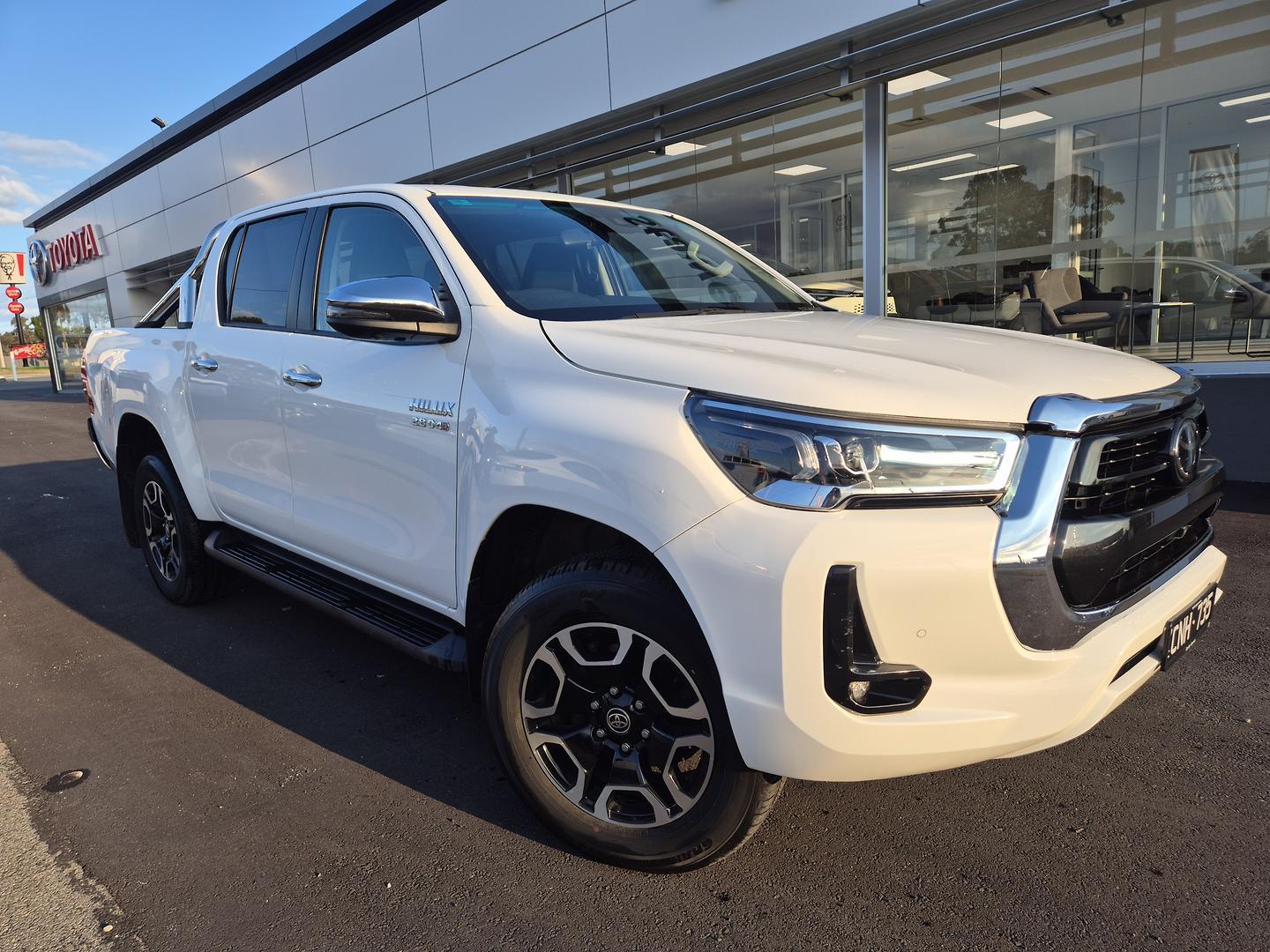 2023 Toyota Hilux SR5 in White