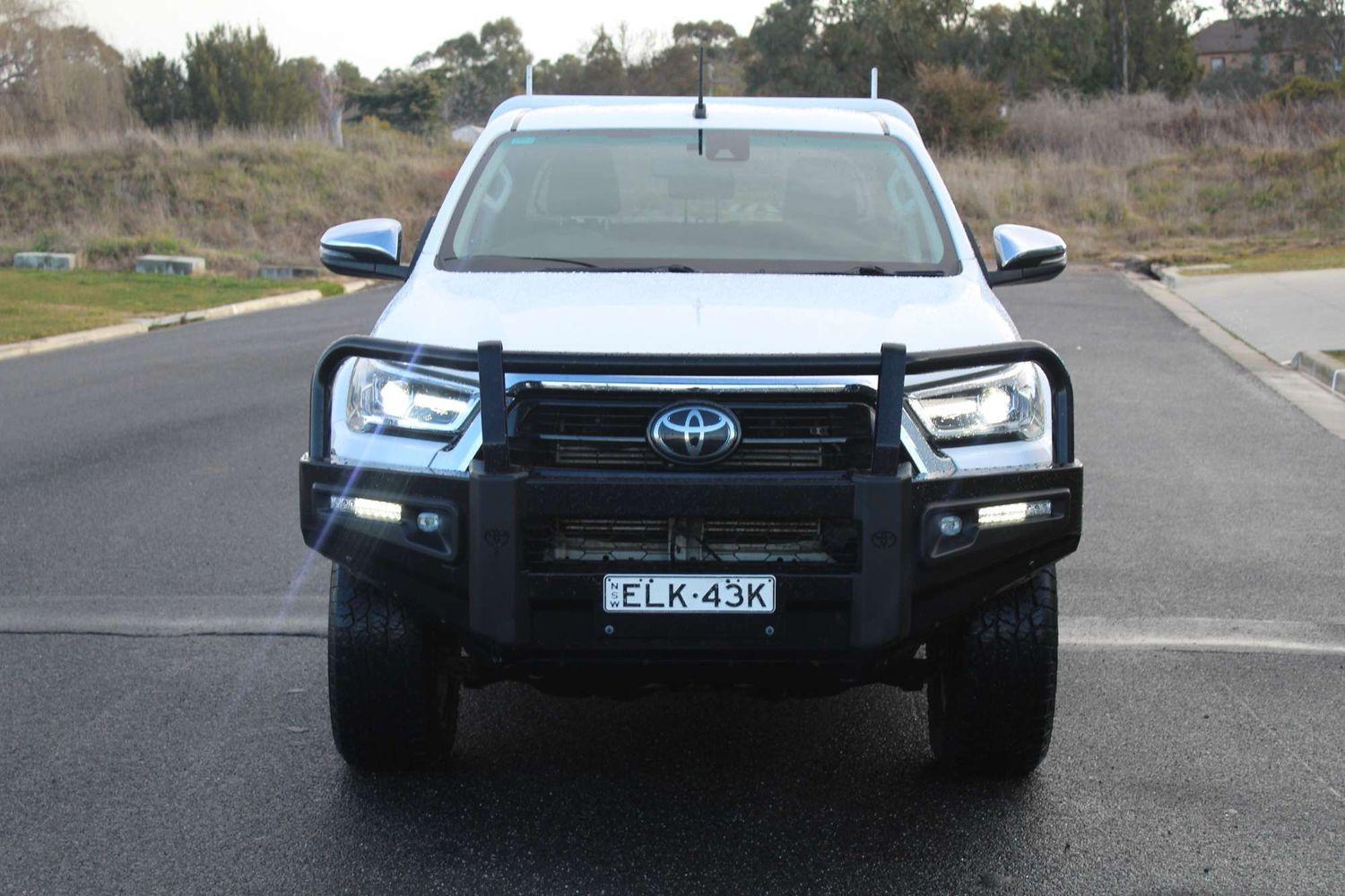 2020 Toyota Hilux SR5 in White