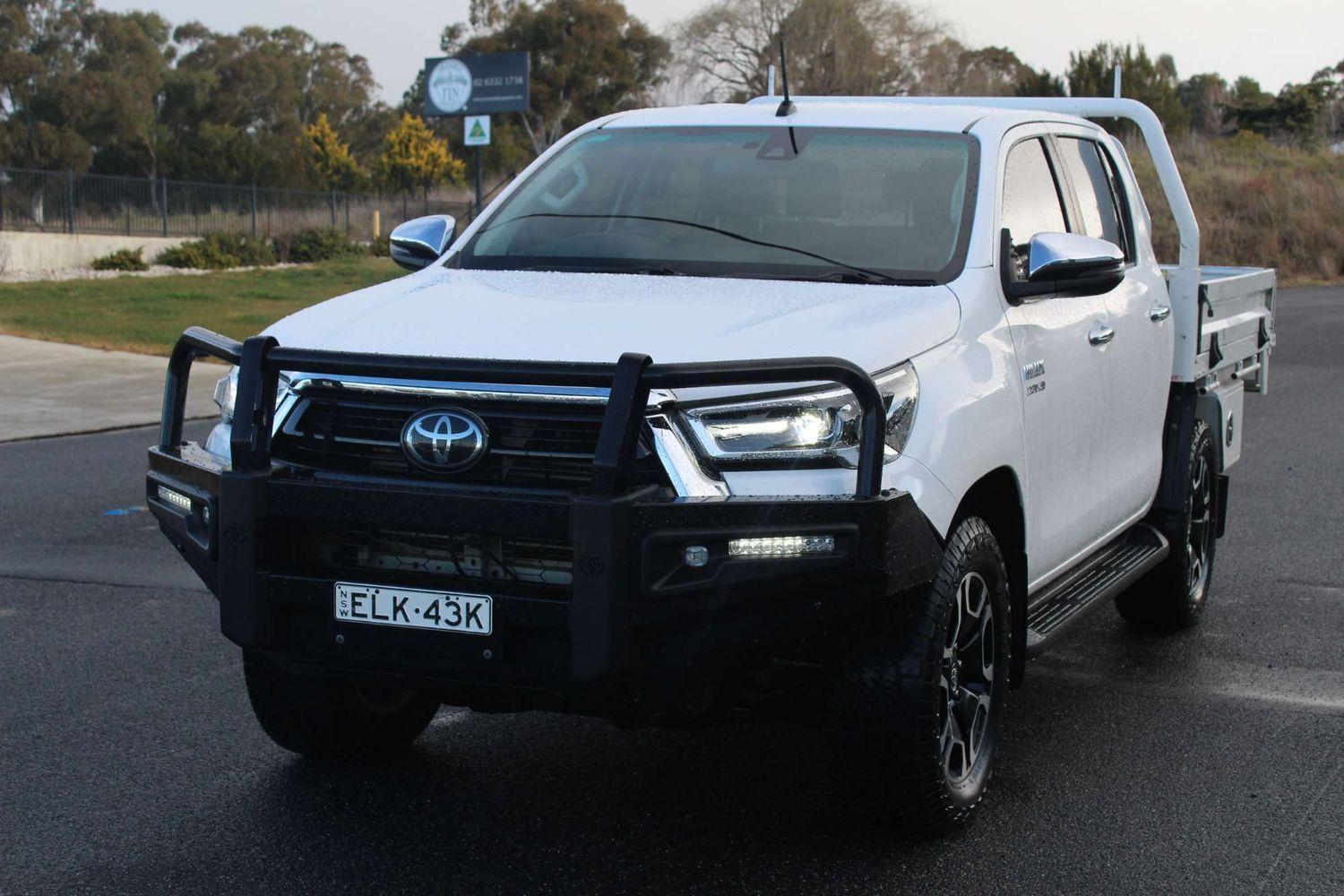 2020 Toyota Hilux SR5 in White