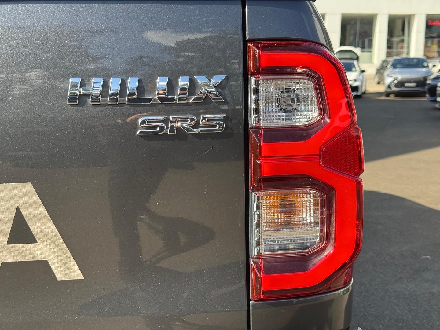 2021 Toyota Hilux SR5 in Silver