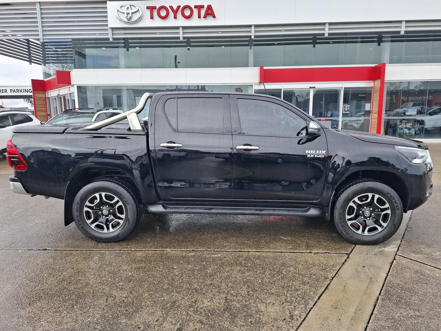 2021 Toyota Hilux SR5 in Black