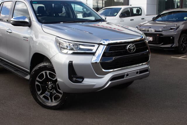 2021 Toyota Hilux SR5 in Silver